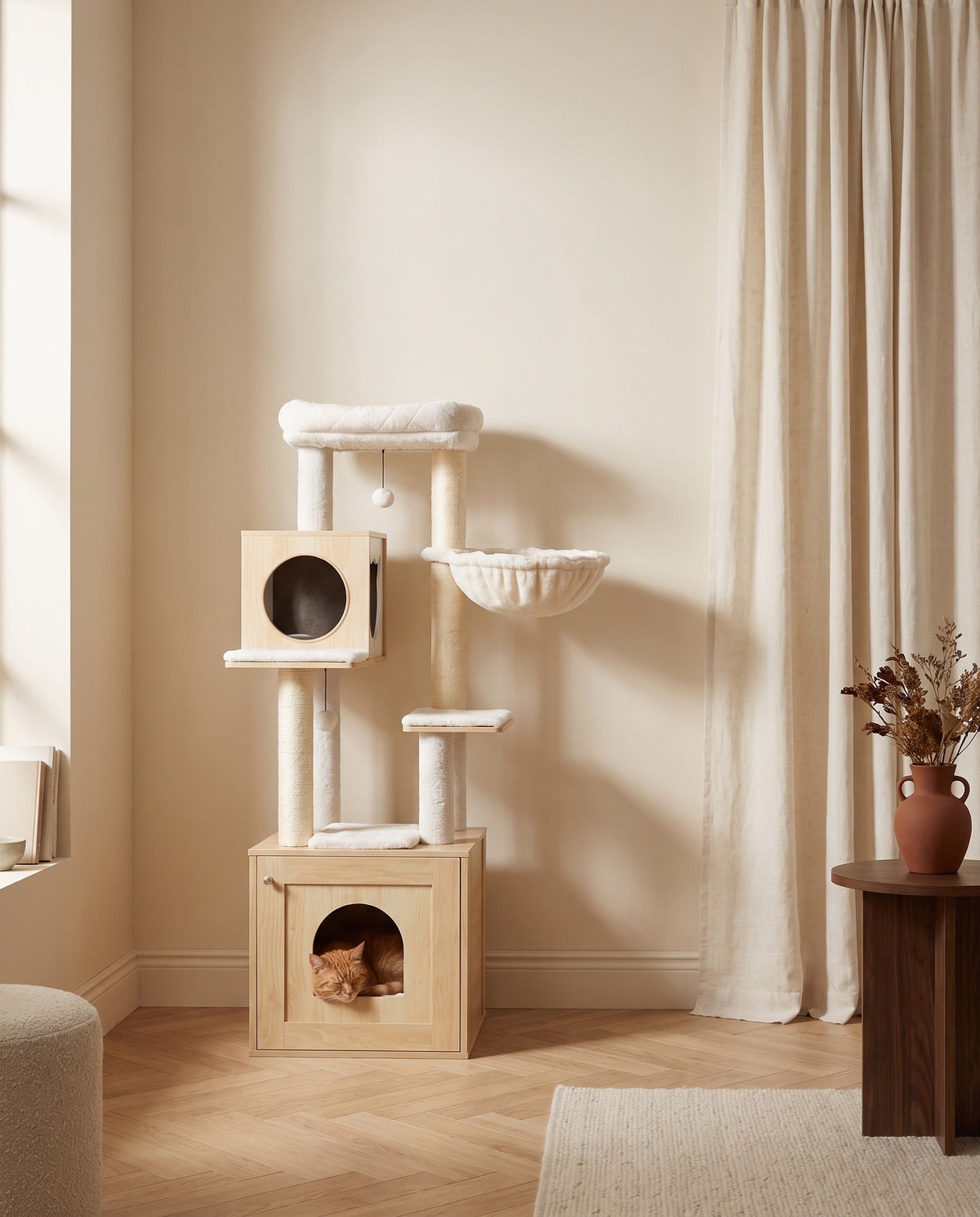 arbre à chat meuble à litière beige en situation